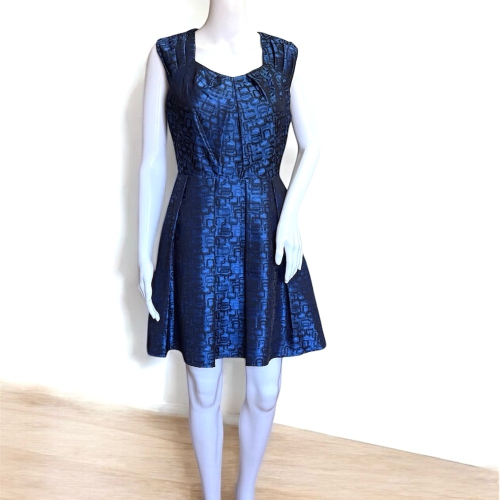 Regina Couture Women Cocktail Dress Short Sleeveless Blue Size 6 Shiny Polyester